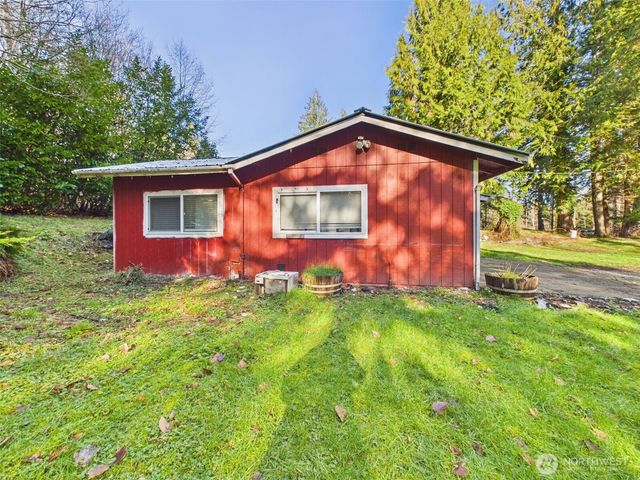 56 W Totem Drive, Elma, WA 98541