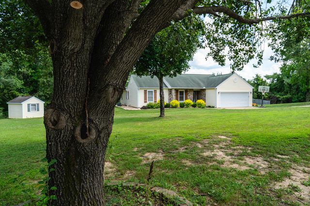 9632 Private Road 8610, West Plains, MO 65775