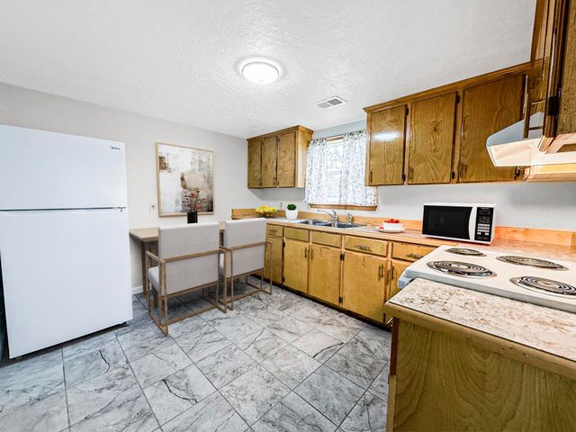 6616 Bailey Rd, Deridder, LA 70634