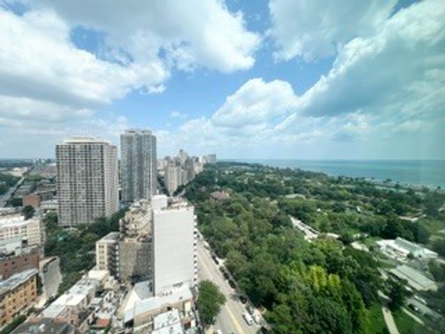 1850 N Clark Street 2803, Chicago, IL 60614