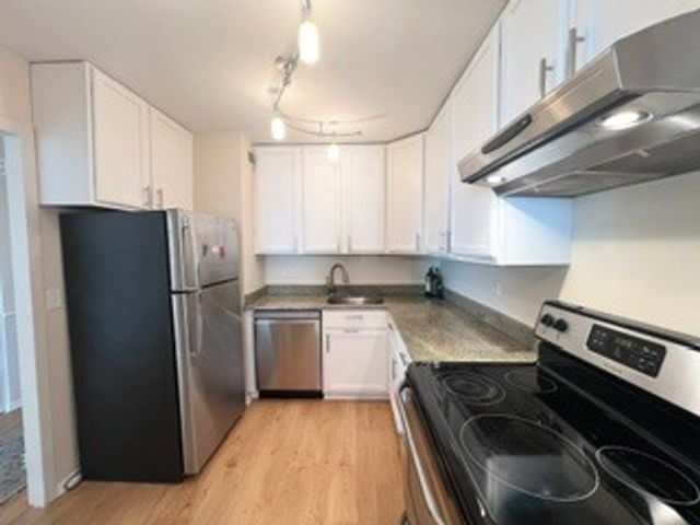 1850 N Clark Street 2803, Chicago, IL 60614