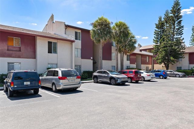 3840 N LAKE DRIVE 125, Tampa, FL 33614