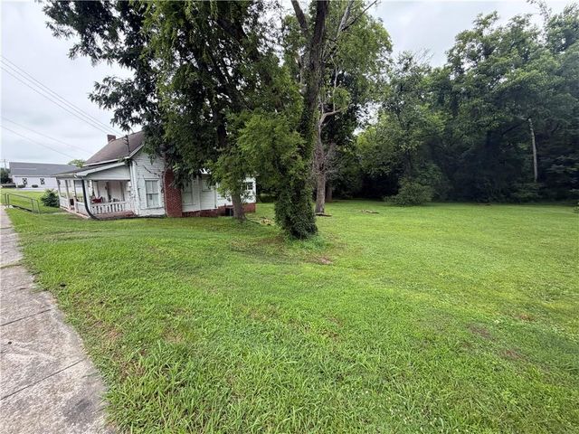300 E Elm Street, Rockmart, GA 30153
