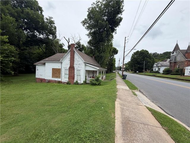 300 E Elm Street, Rockmart, GA 30153