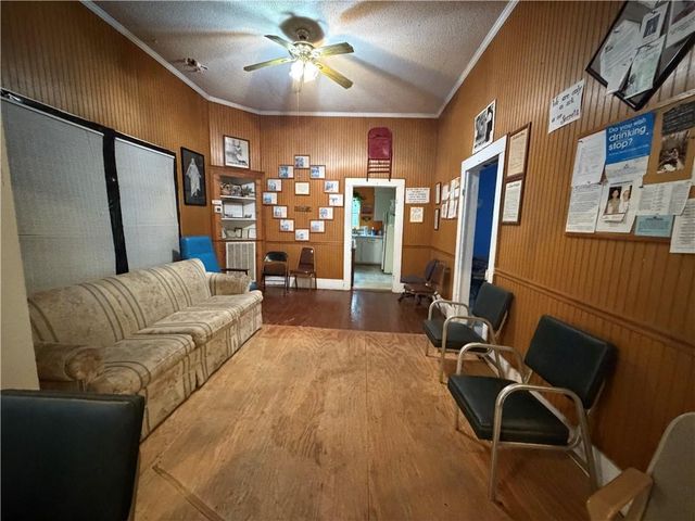 300 E Elm Street, Rockmart, GA 30153
