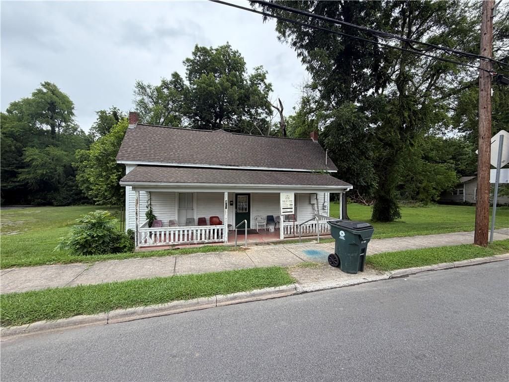 300 E Elm Street, Rockmart, GA 30153