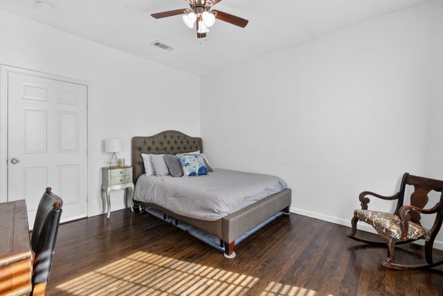 1709 Franklin Avenue, Bonham, TX 75418