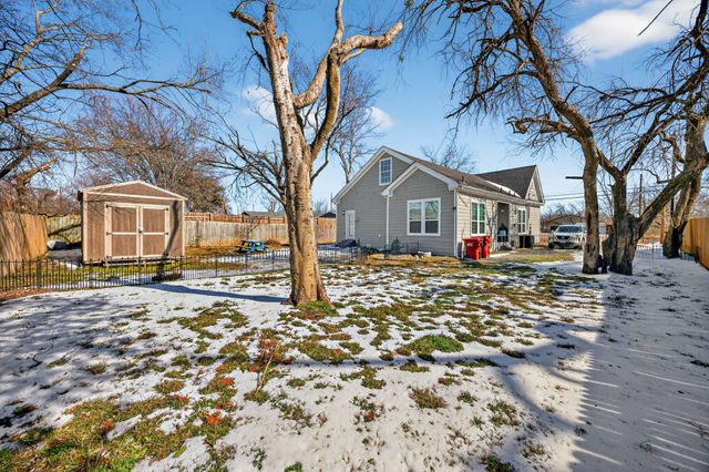 1709 Franklin Avenue, Bonham, TX 75418