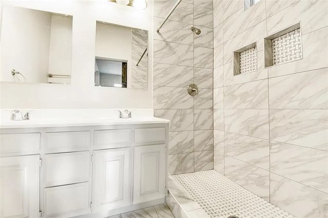 1709 Franklin Avenue, Bonham, TX 75418