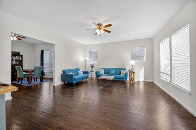 1709 Franklin Avenue, Bonham, TX 75418