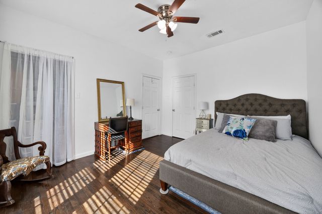 1709 Franklin Avenue, Bonham, TX 75418