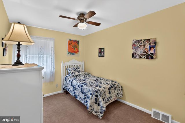 3742 PEARSON AVE, Philadelphia, PA 19114