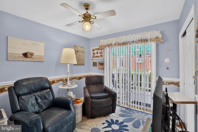 3742 PEARSON AVE, Philadelphia, PA 19114