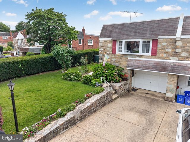 3742 PEARSON AVE, Philadelphia, PA 19114