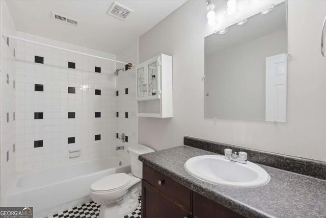 198 Wallace Hill Court, Lawrenceville, GA 30045