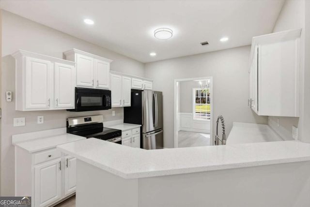 198 Wallace Hill Court, Lawrenceville, GA 30045