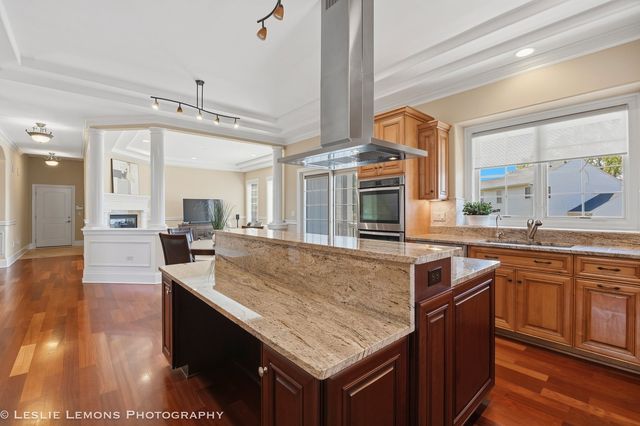 1411 Hatchwood Court, Naperville, IL 60565