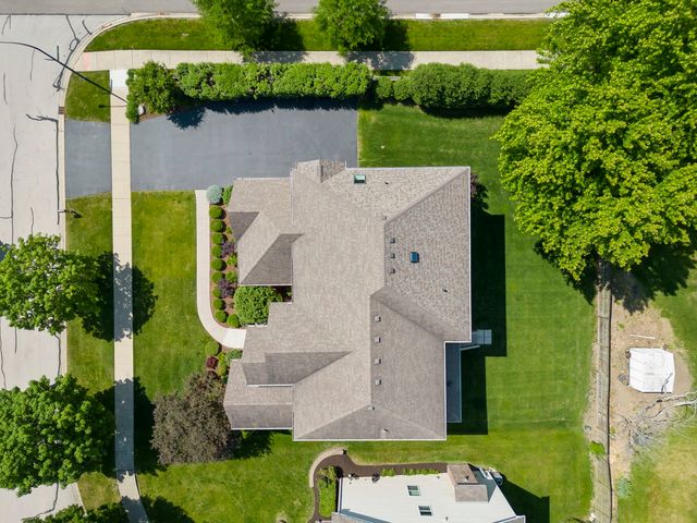 1411 Hatchwood Court, Naperville, IL 60565