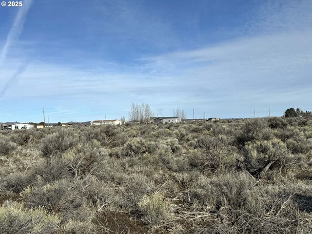 Elm Ln 2200, Christmas Valley, OR 97641