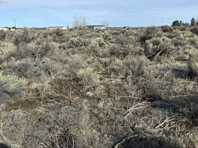 Elm Ln 2200, Christmas Valley, OR 97641
