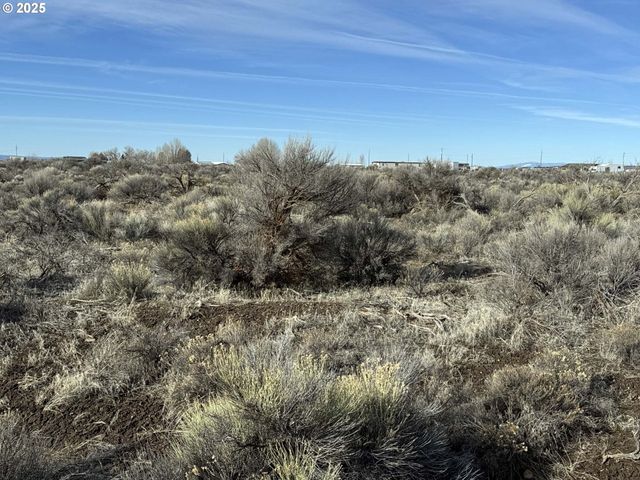 Elm Ln 2200, Christmas Valley, OR 97641