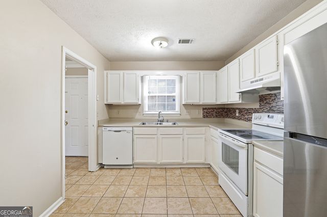 136 Sterling Court, Alpharetta, GA 30004