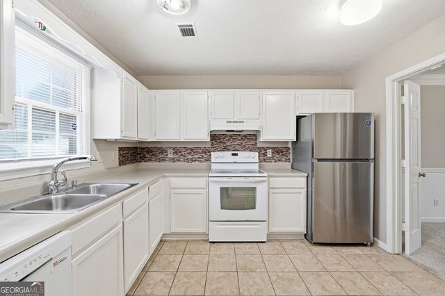 136 Sterling Court, Alpharetta, GA 30004