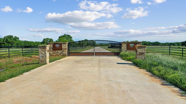 4036 Upland Terrace, Poolville, TX 76487