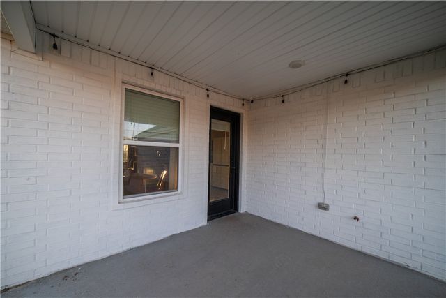 166 N Broyles Avenue, Fayetteville, AR 72704