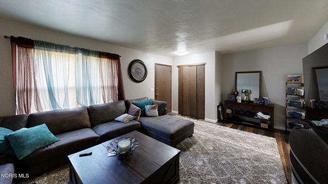 1163 Bernath, Toledo, OH 43615