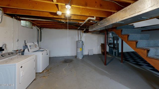 1163 Bernath, Toledo, OH 43615