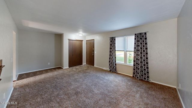 1163 Bernath, Toledo, OH 43615