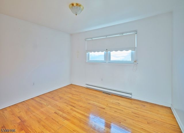 999 Wilbur Ave, Phillipsburg Town, NJ 08865