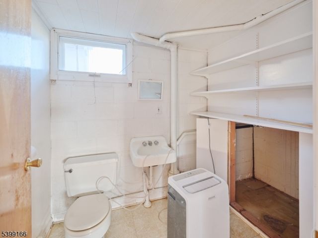 999 Wilbur Ave, Phillipsburg Town, NJ 08865