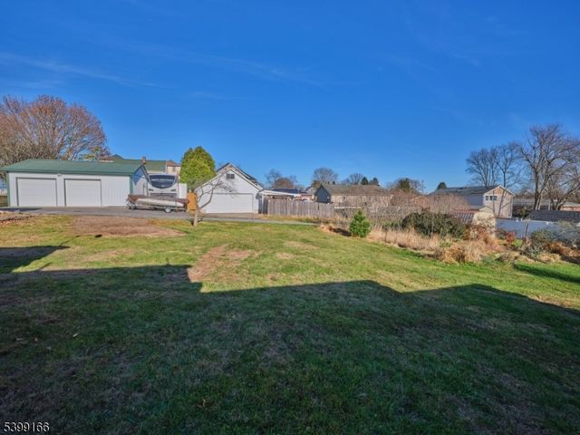 999 Wilbur Ave, Phillipsburg Town, NJ 08865