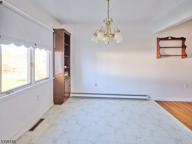 999 Wilbur Ave, Phillipsburg Town, NJ 08865