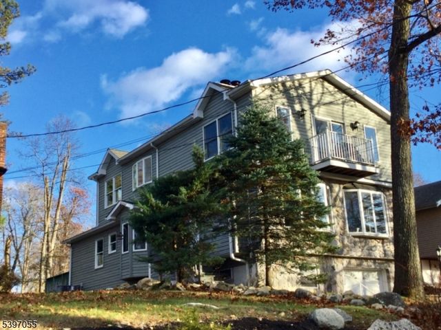 592 Dell Rd, Roxbury Twp., NJ 07850