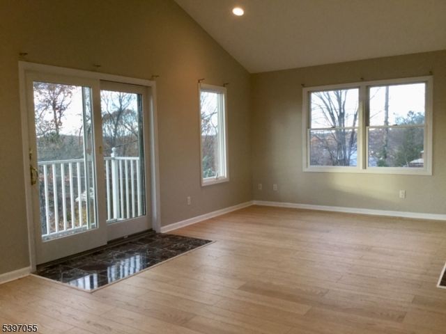 592 Dell Rd, Roxbury Twp., NJ 07850