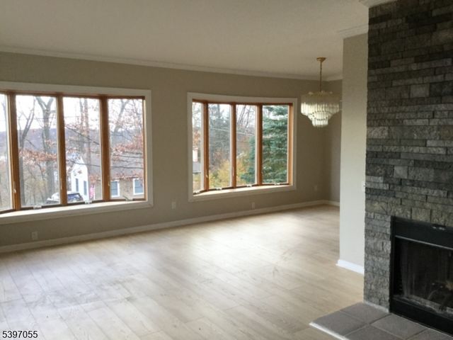 592 Dell Rd, Roxbury Twp., NJ 07850