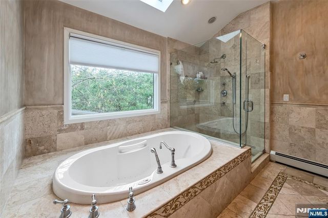 55 Auryansen Court, Closter, NJ 07624