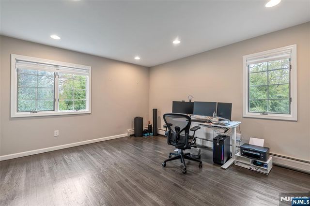 55 Auryansen Court, Closter, NJ 07624