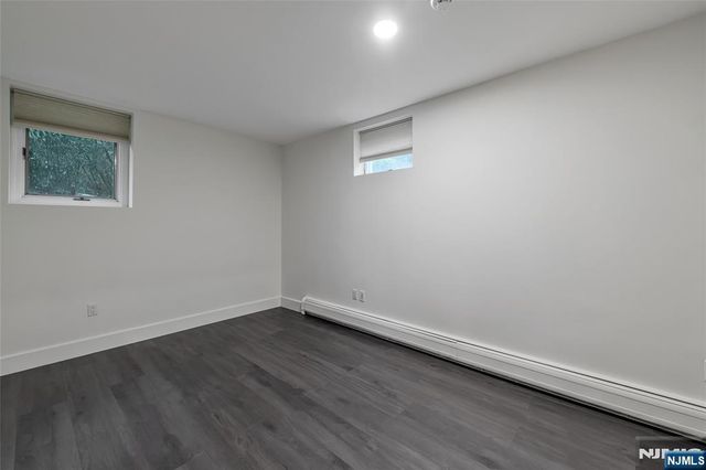 55 Auryansen Court, Closter, NJ 07624