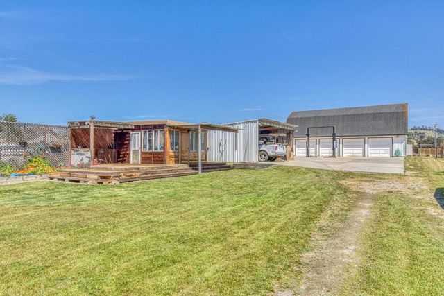 Middlefield Road A, Salinas, CA 93906