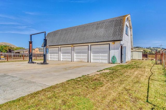 Middlefield Road A, Salinas, CA 93906