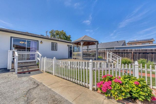 Middlefield Road A, Salinas, CA 93906