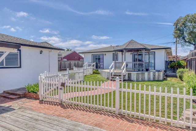Middlefield Road A, Salinas, CA 93906