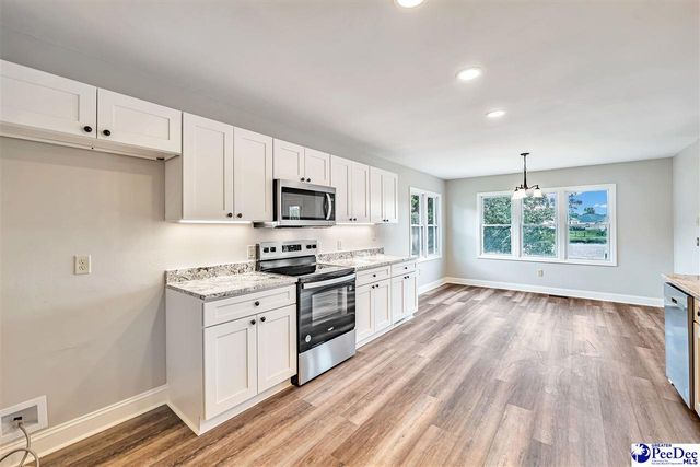 2133 Twin Bridge Drive, Florence, SC 29505
