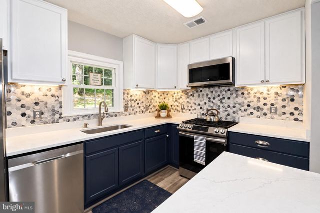 3153 HOWELLSVILLE RD, Front Royal, VA 22630