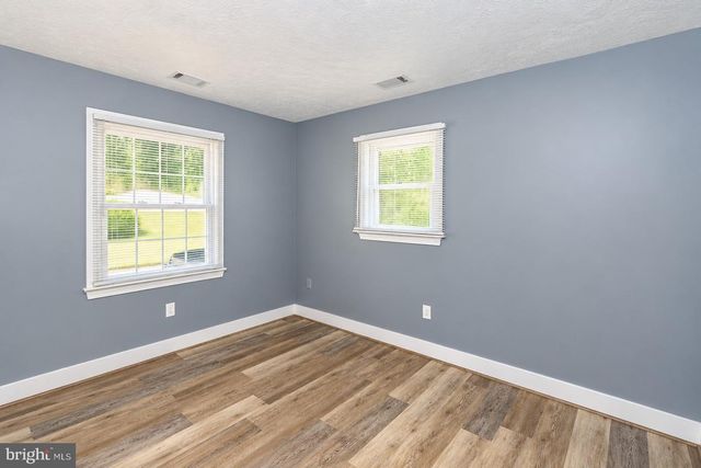 3153 HOWELLSVILLE RD, Front Royal, VA 22630