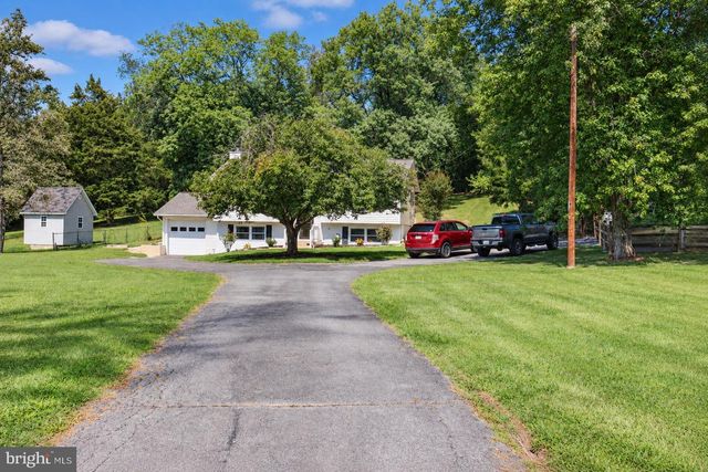 3153 HOWELLSVILLE RD, Front Royal, VA 22630